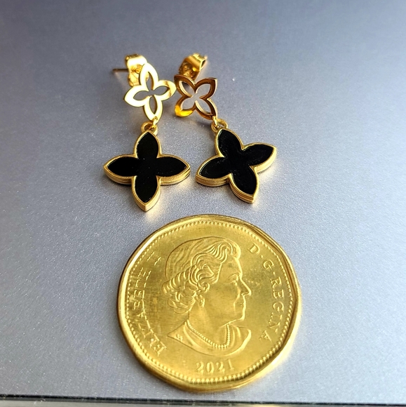 Dangle earrings - Picture 2 of 7